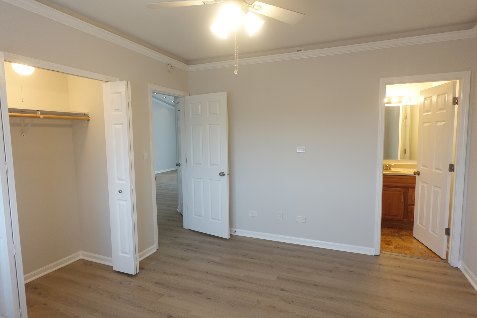 9435 S 79th Avenue Unit: 302