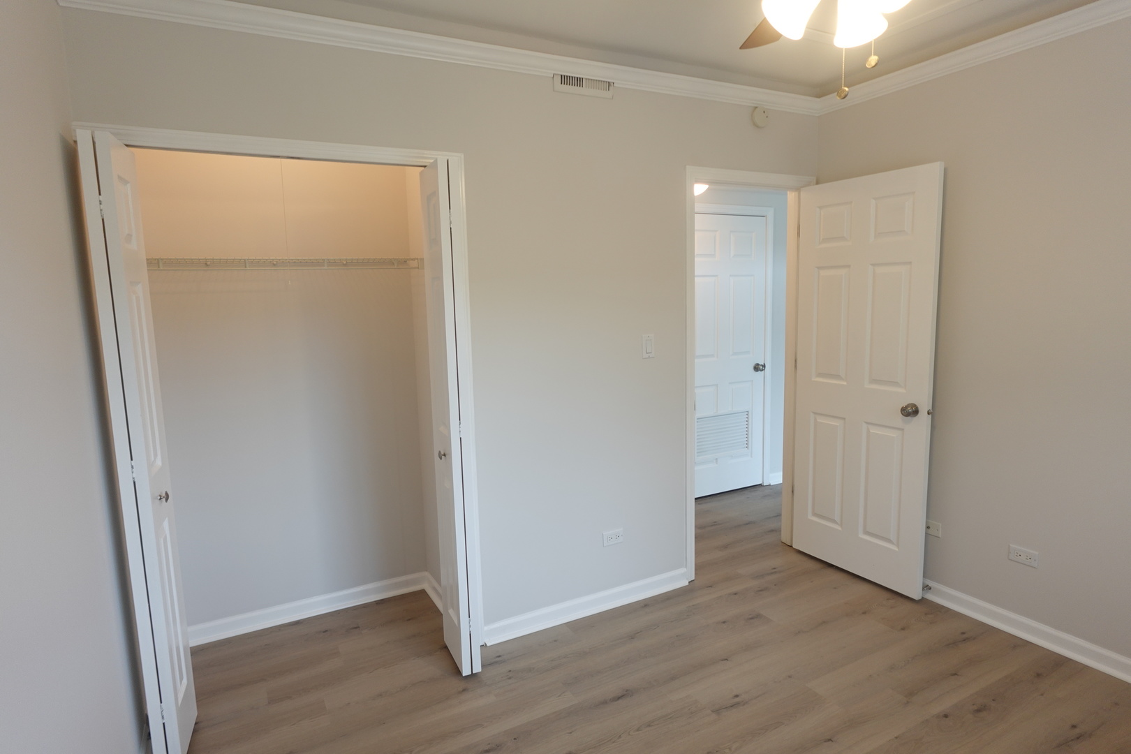 9435 S 79th Avenue Unit: 302