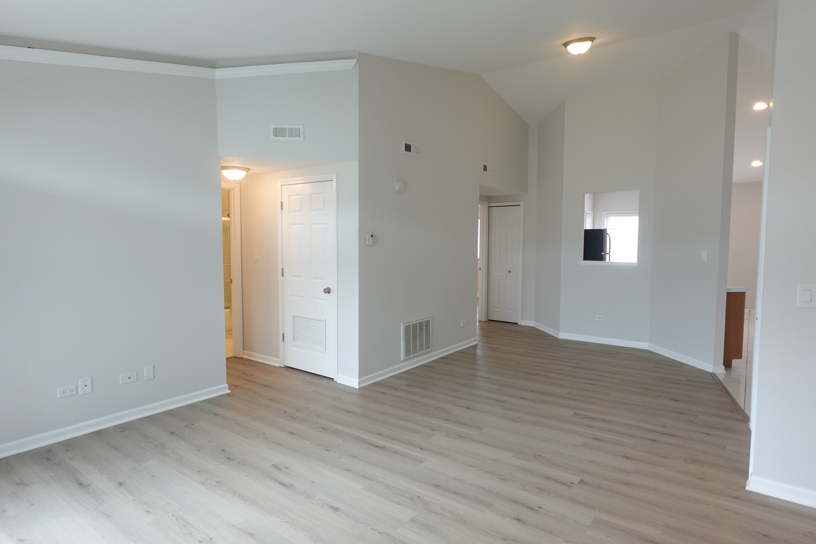 9435 S 79th Avenue Unit: 302