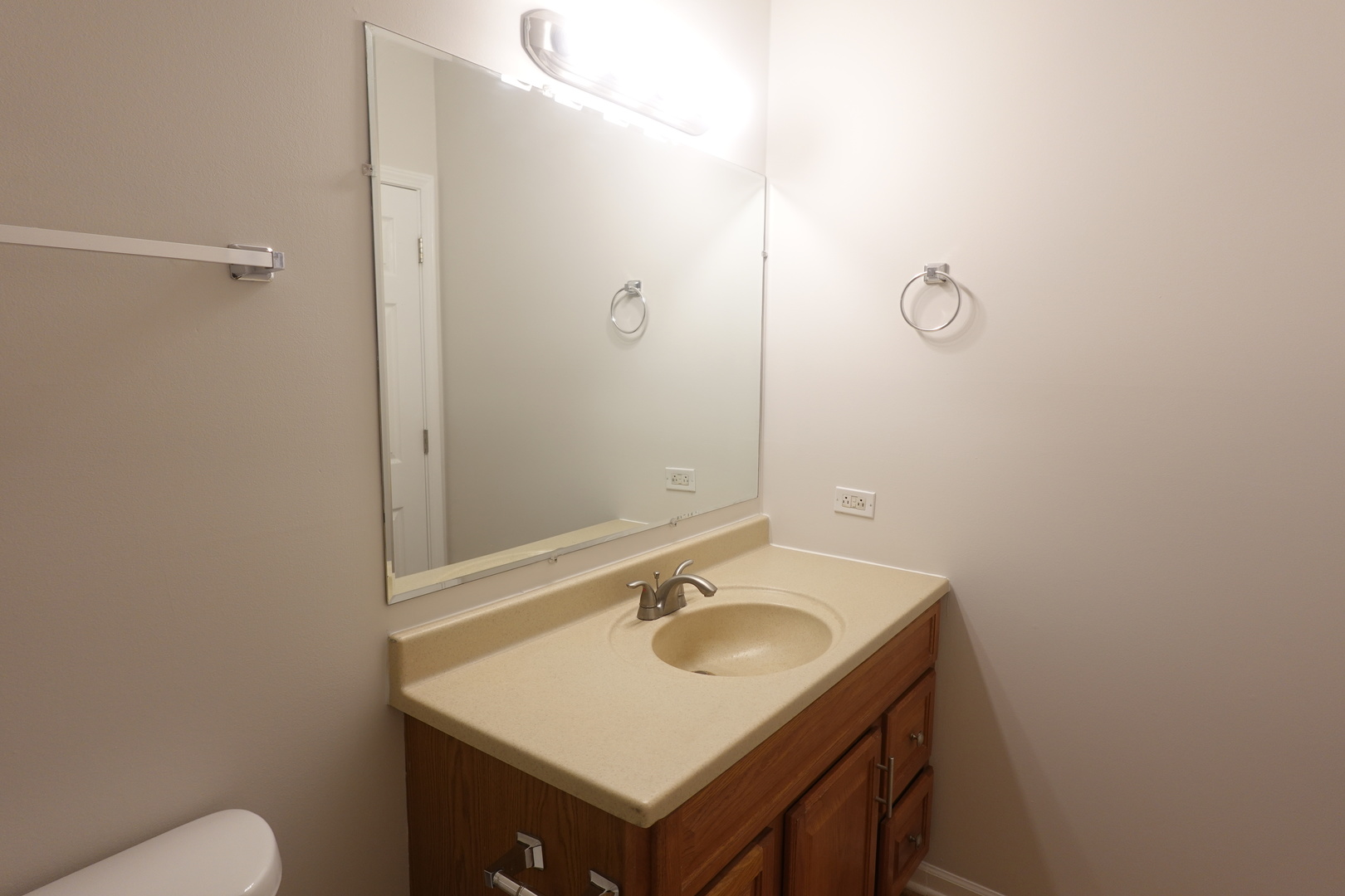 9435 S 79th Avenue Unit: 302