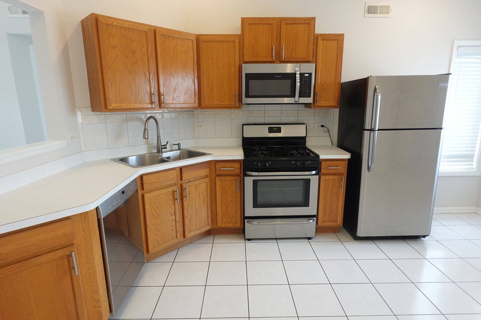 9435 S 79th Avenue Unit: 302