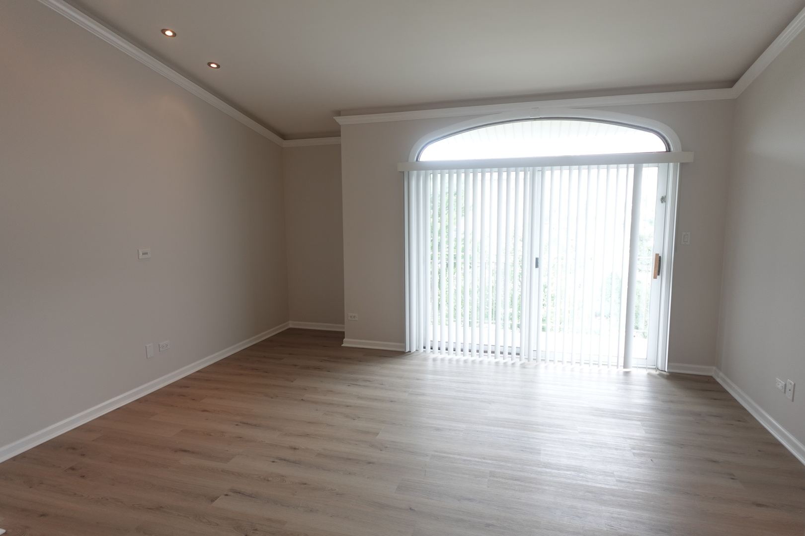 9435 S 79th Avenue Unit: 302