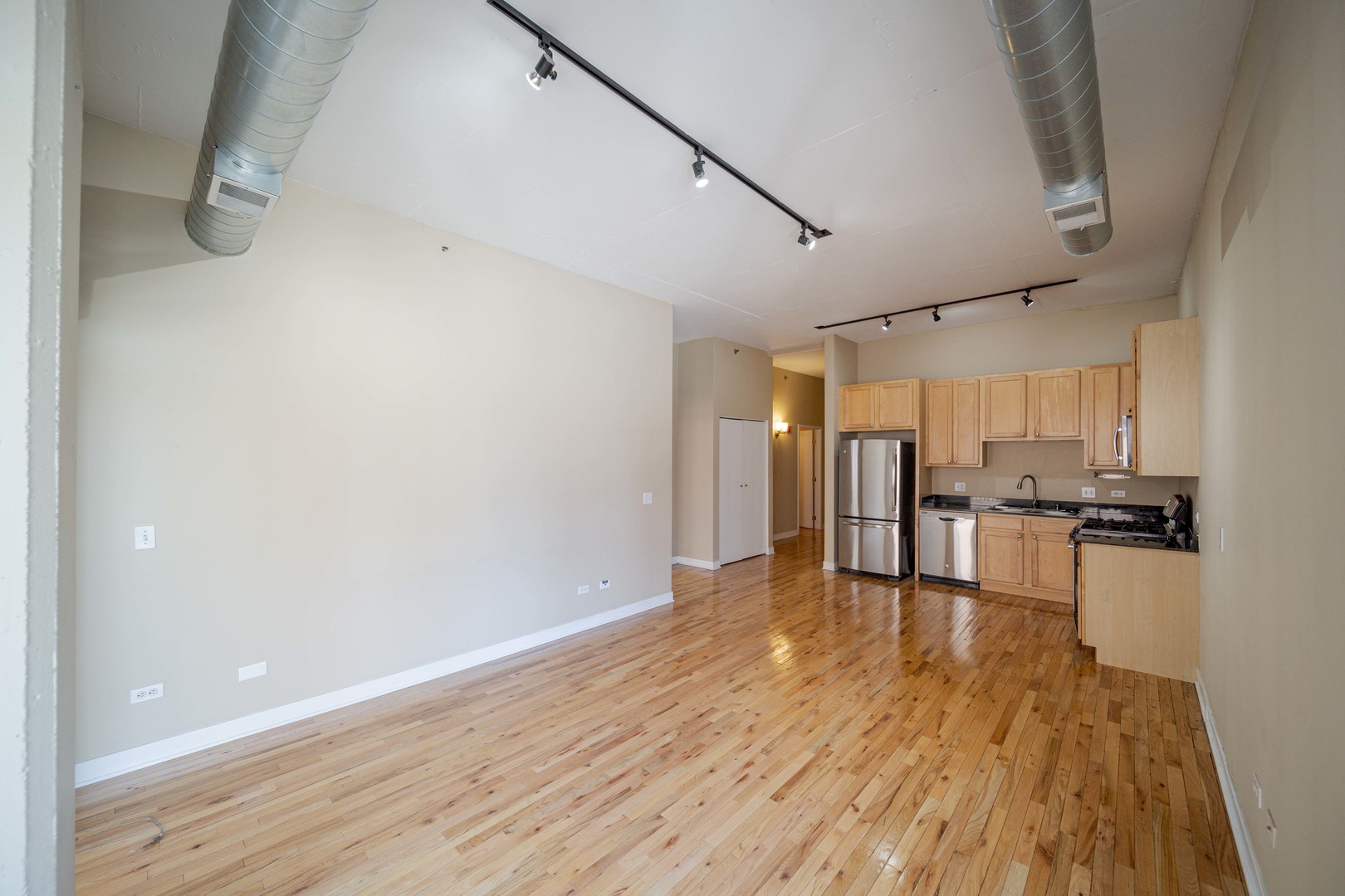 910 W Madison Street Unit: 609