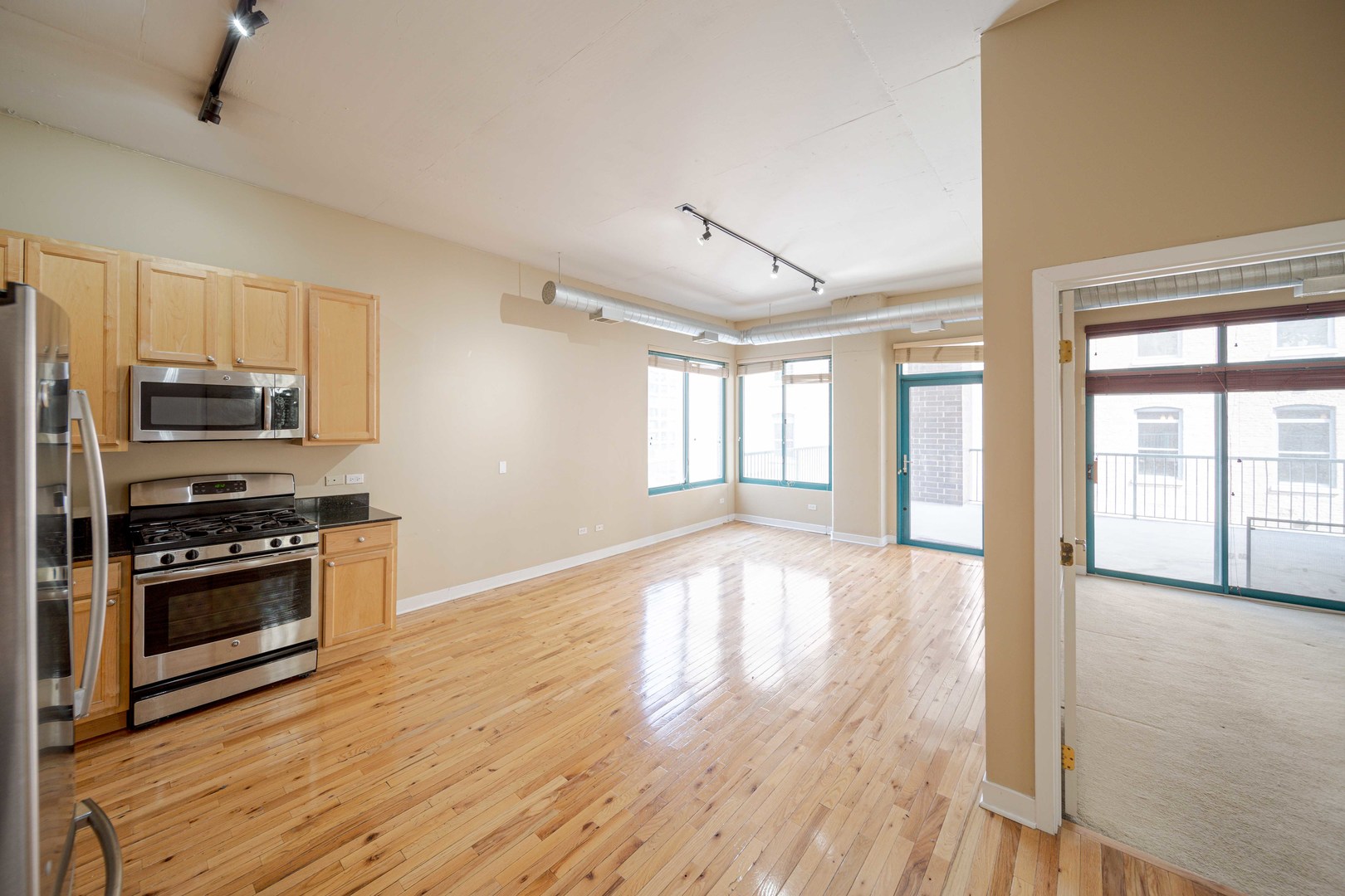 910 W Madison Street Unit: 609