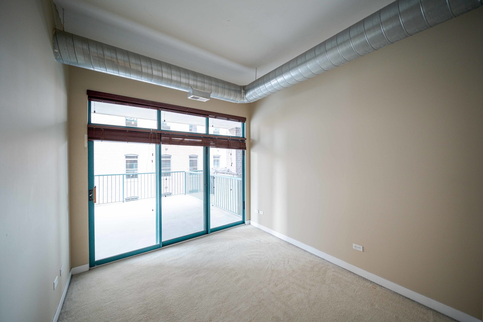 910 W Madison Street Unit: 609