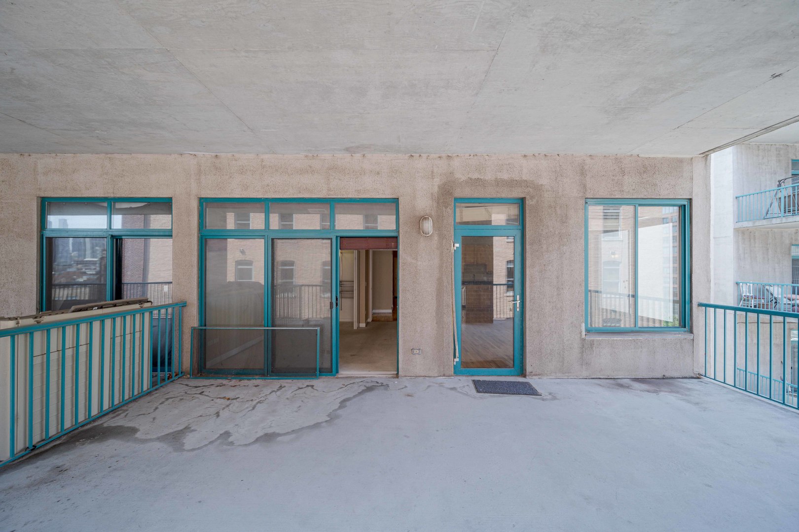 910 W Madison Street Unit: 609