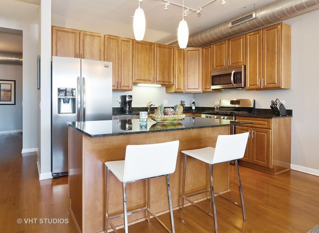 1200 W Monroe Street Unit: 706