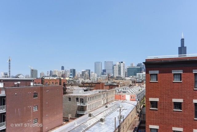 1200 W Monroe Street Unit: 706