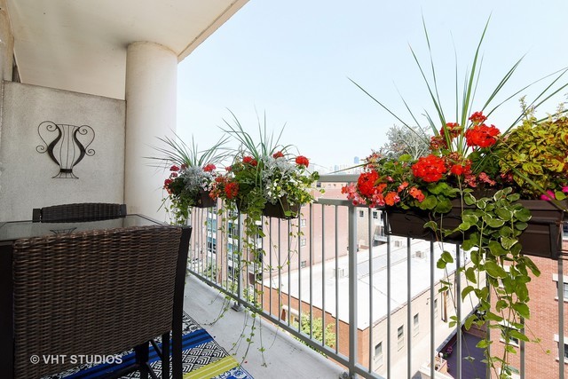 1200 W Monroe Street Unit: 706