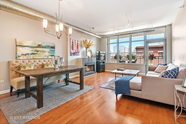1200 W Monroe Street Unit: 706