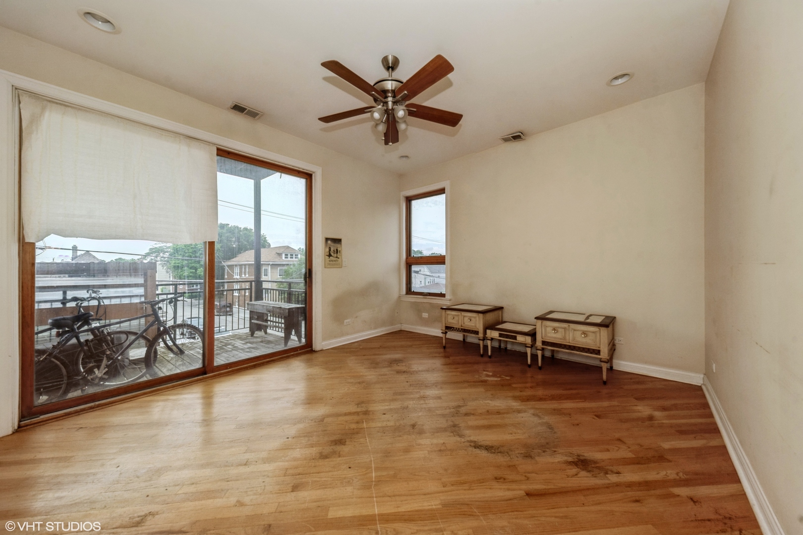 4000 S WESTERN Avenue Unit: 2