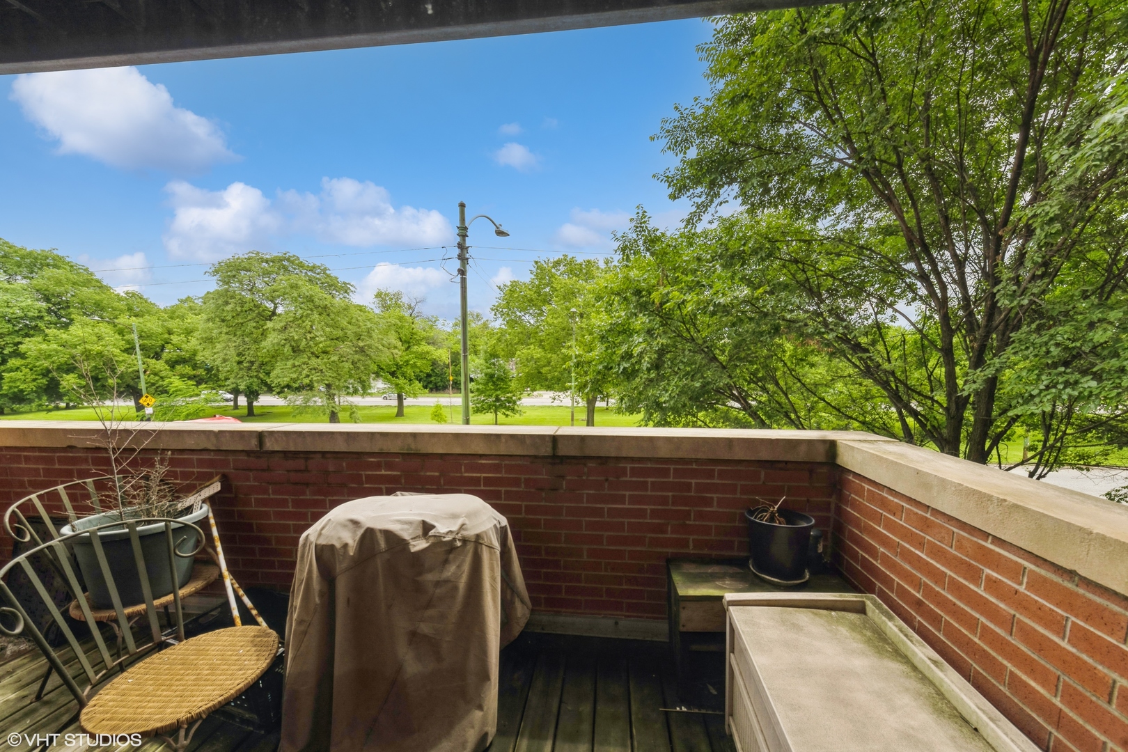 4000 S WESTERN Avenue Unit: 2