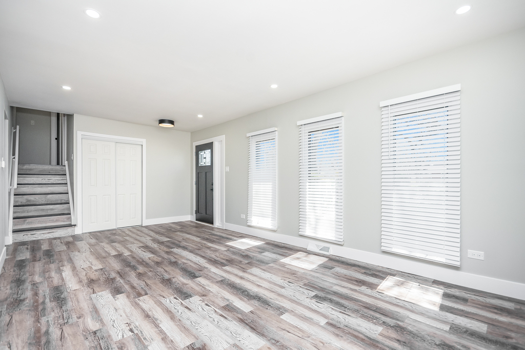 15369 Ingleside Avenue