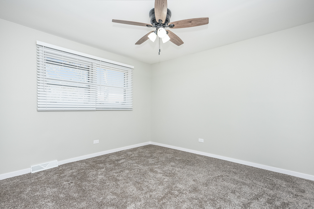 15369 Ingleside Avenue