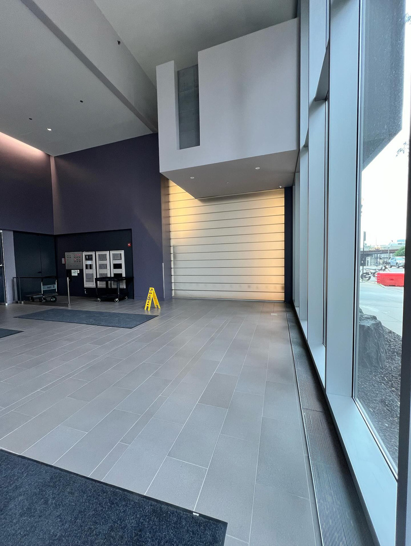 235 W Van Buren Street Unit: P446T