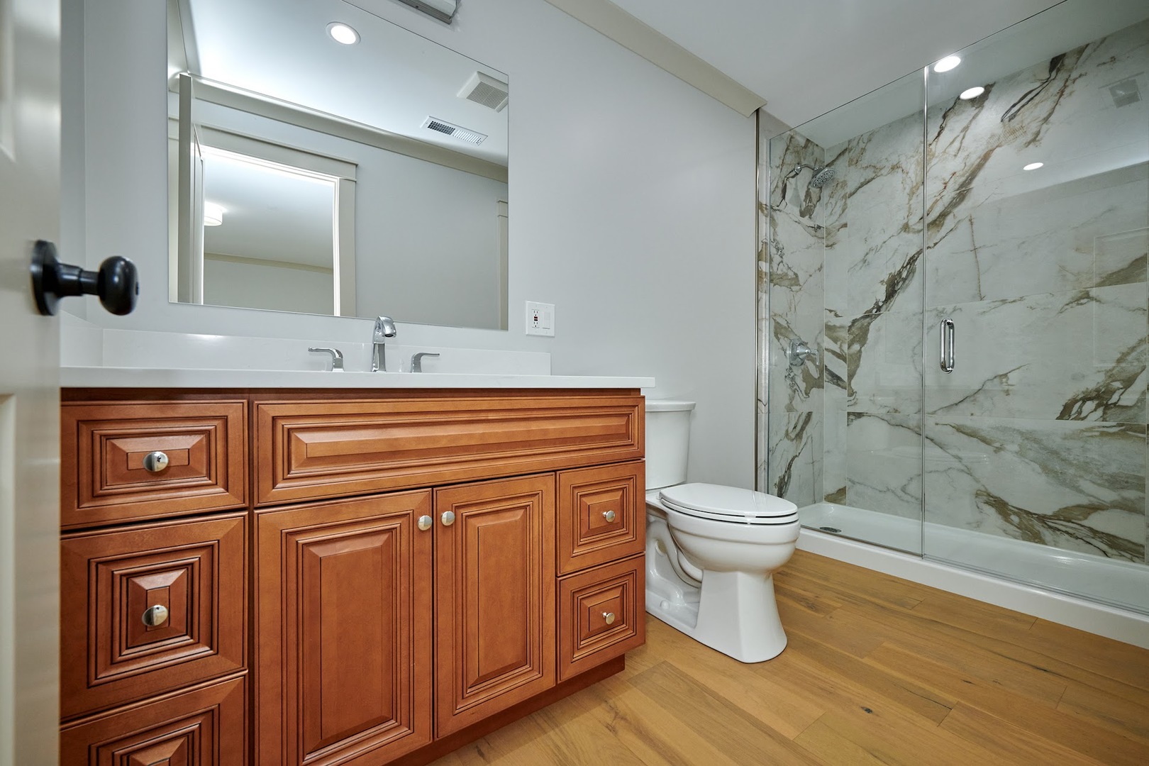 817 Valley Stream Drive Unit: B