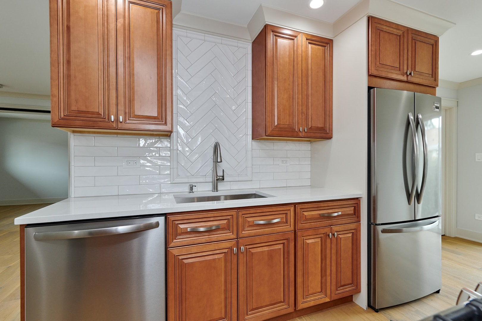 817 Valley Stream Drive Unit: B