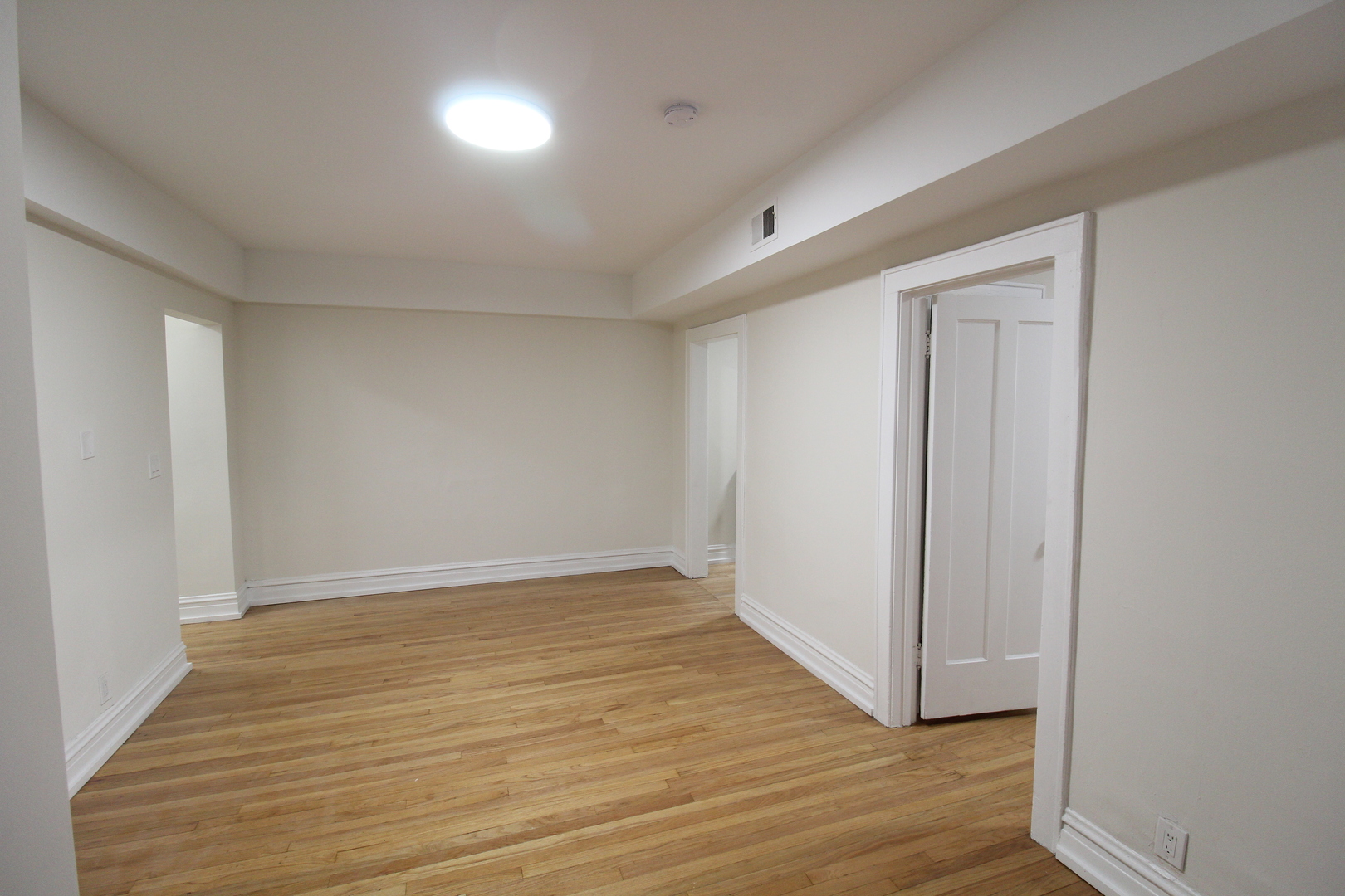 6307 N Mozart Street Unit: 3N