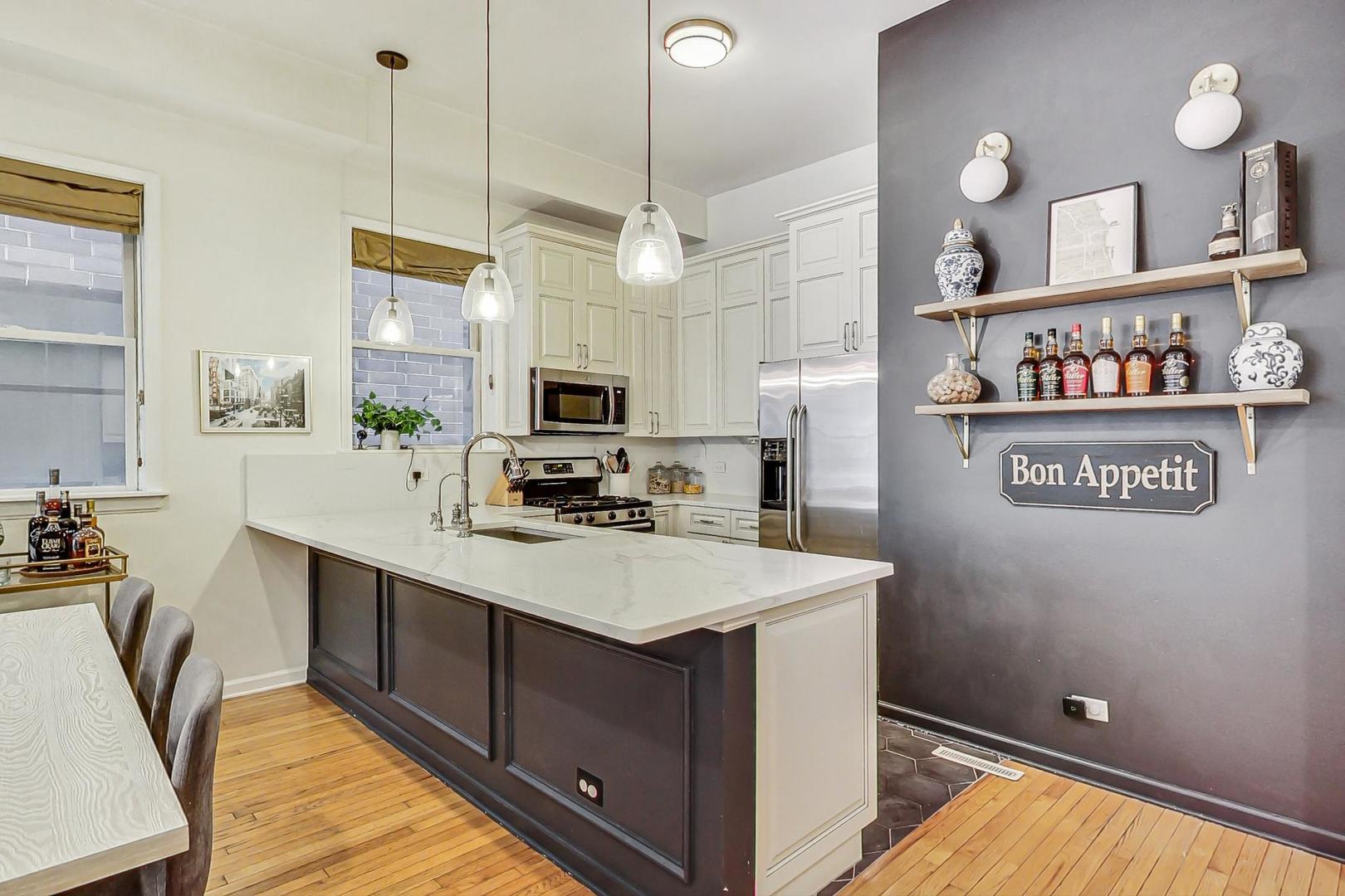 1455 W Wolfram Street Unit: A