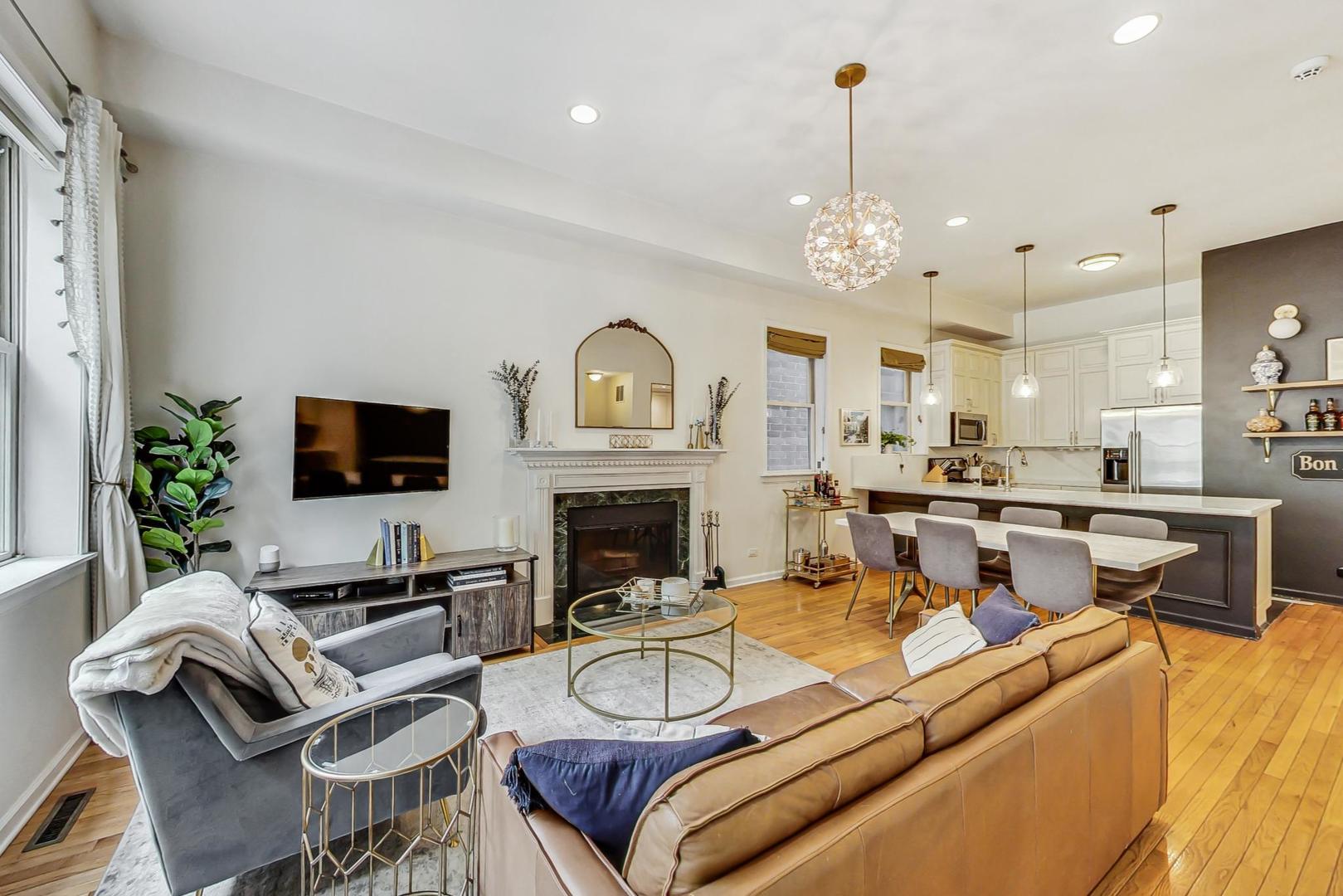 1455 W Wolfram Street Unit: A