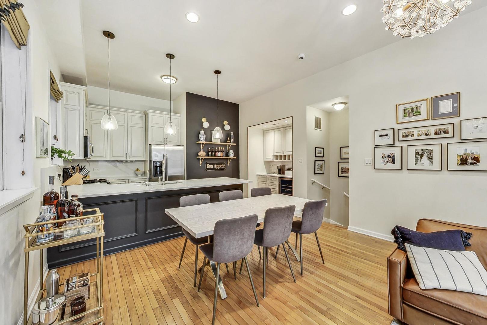 1455 W Wolfram Street Unit: A