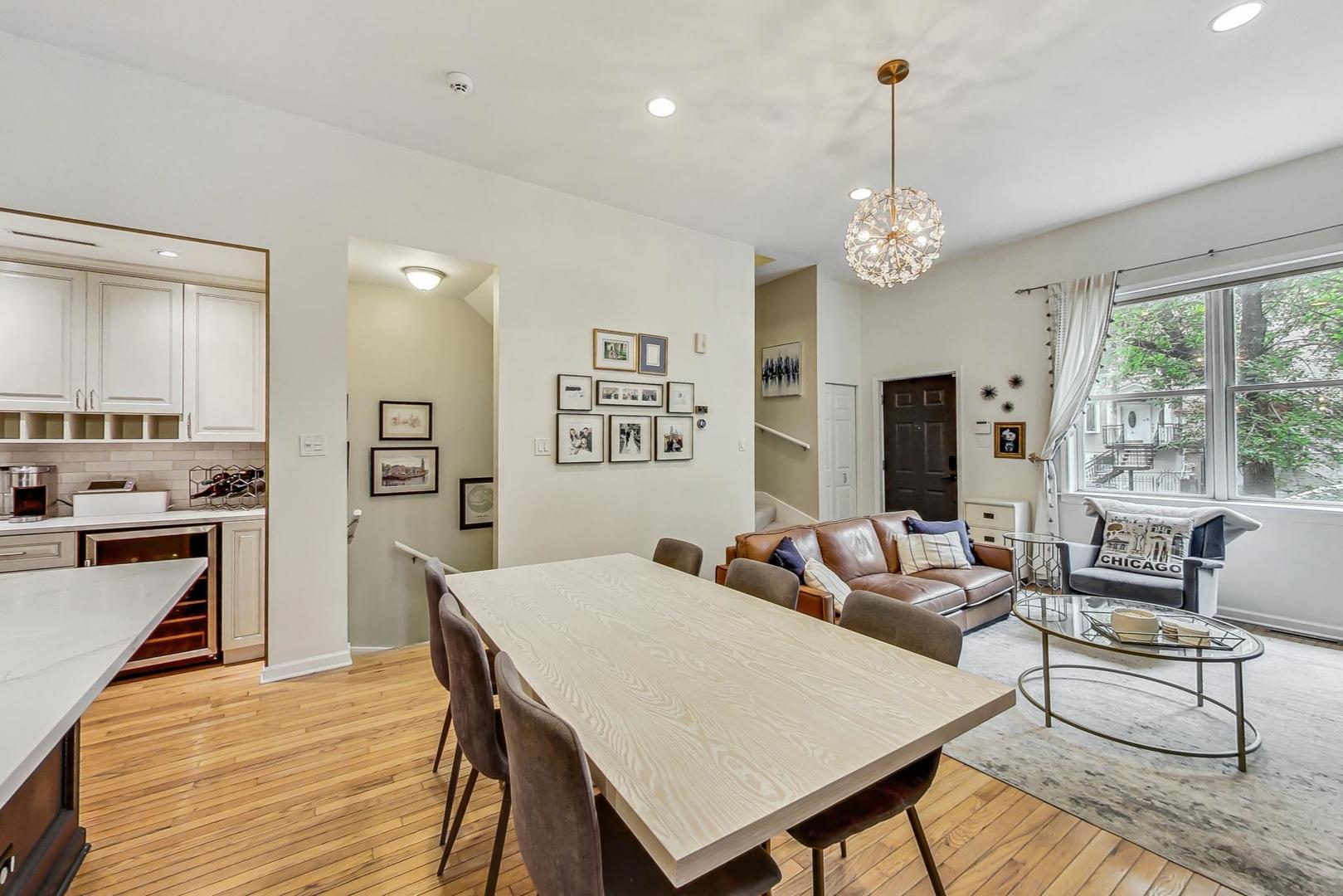 1455 W Wolfram Street Unit: A