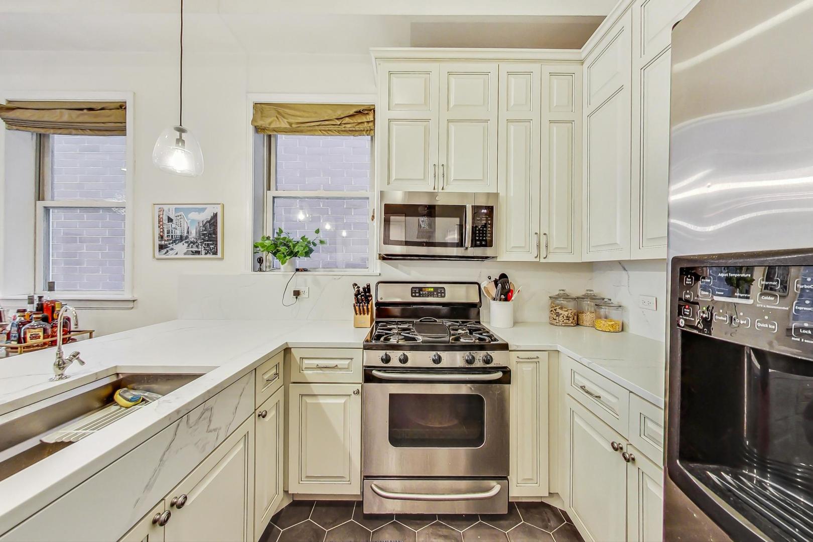 1455 W Wolfram Street Unit: A