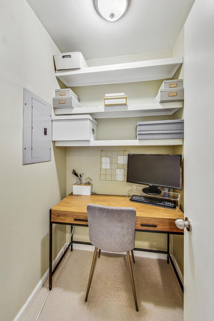 1455 W Wolfram Street Unit: A