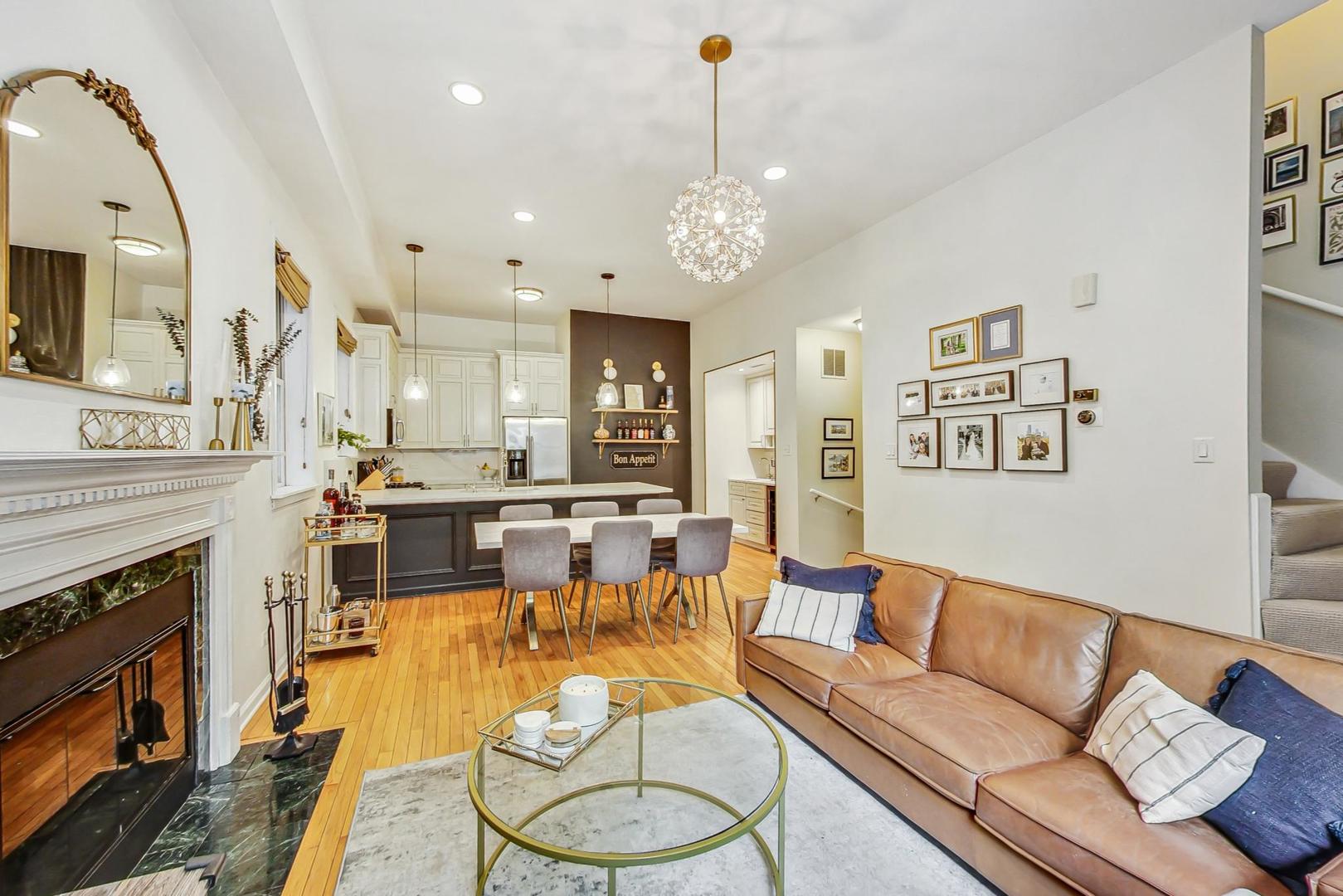 1455 W Wolfram Street Unit: A