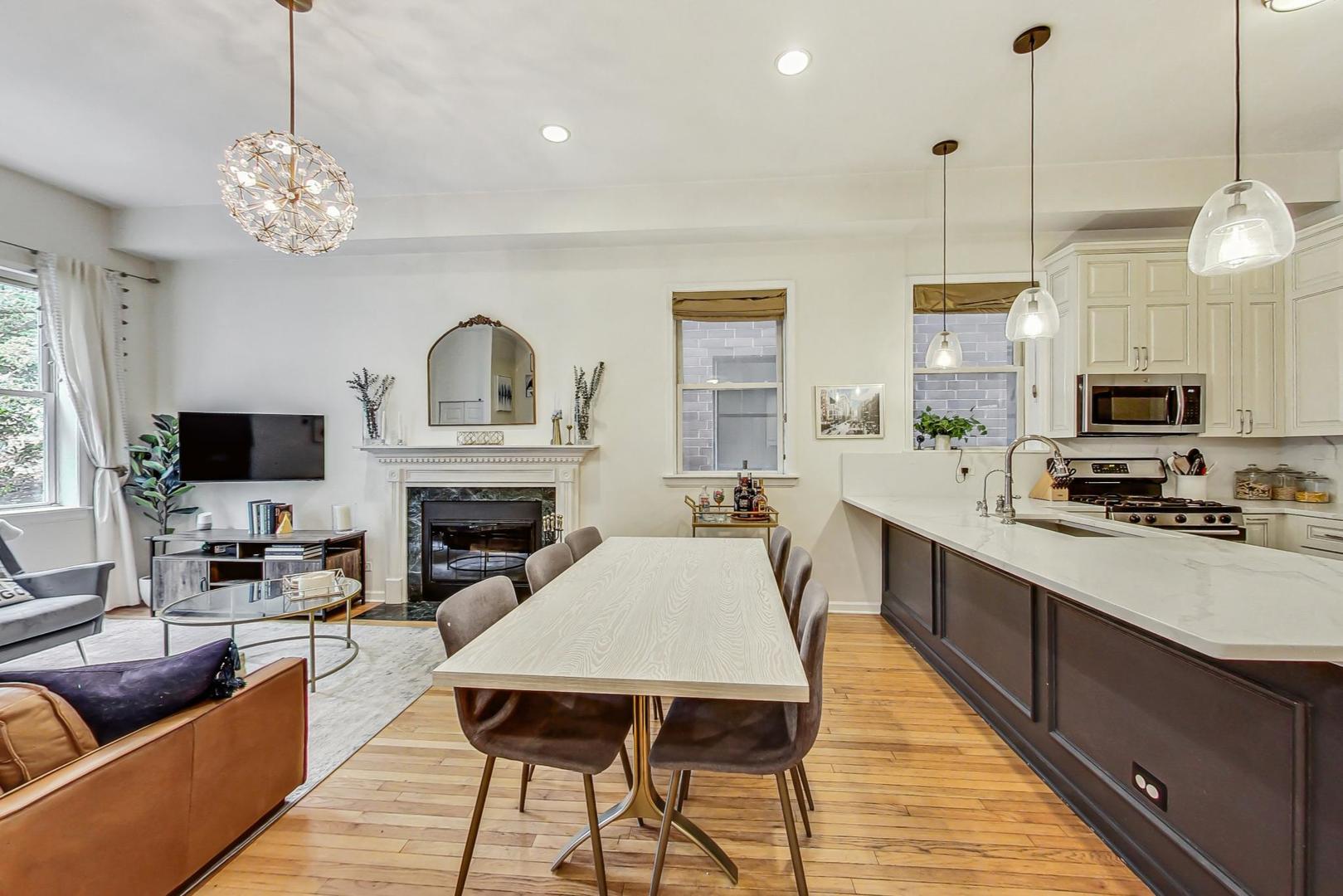 1455 W Wolfram Street Unit: A