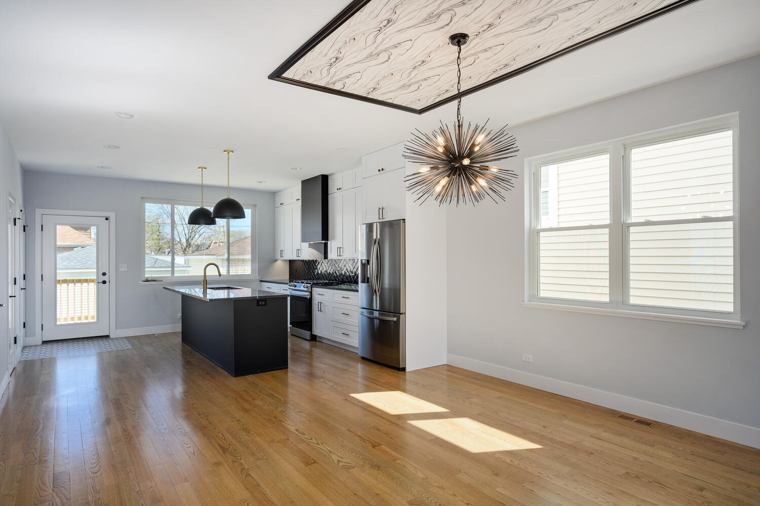 2521 W Lexington Street