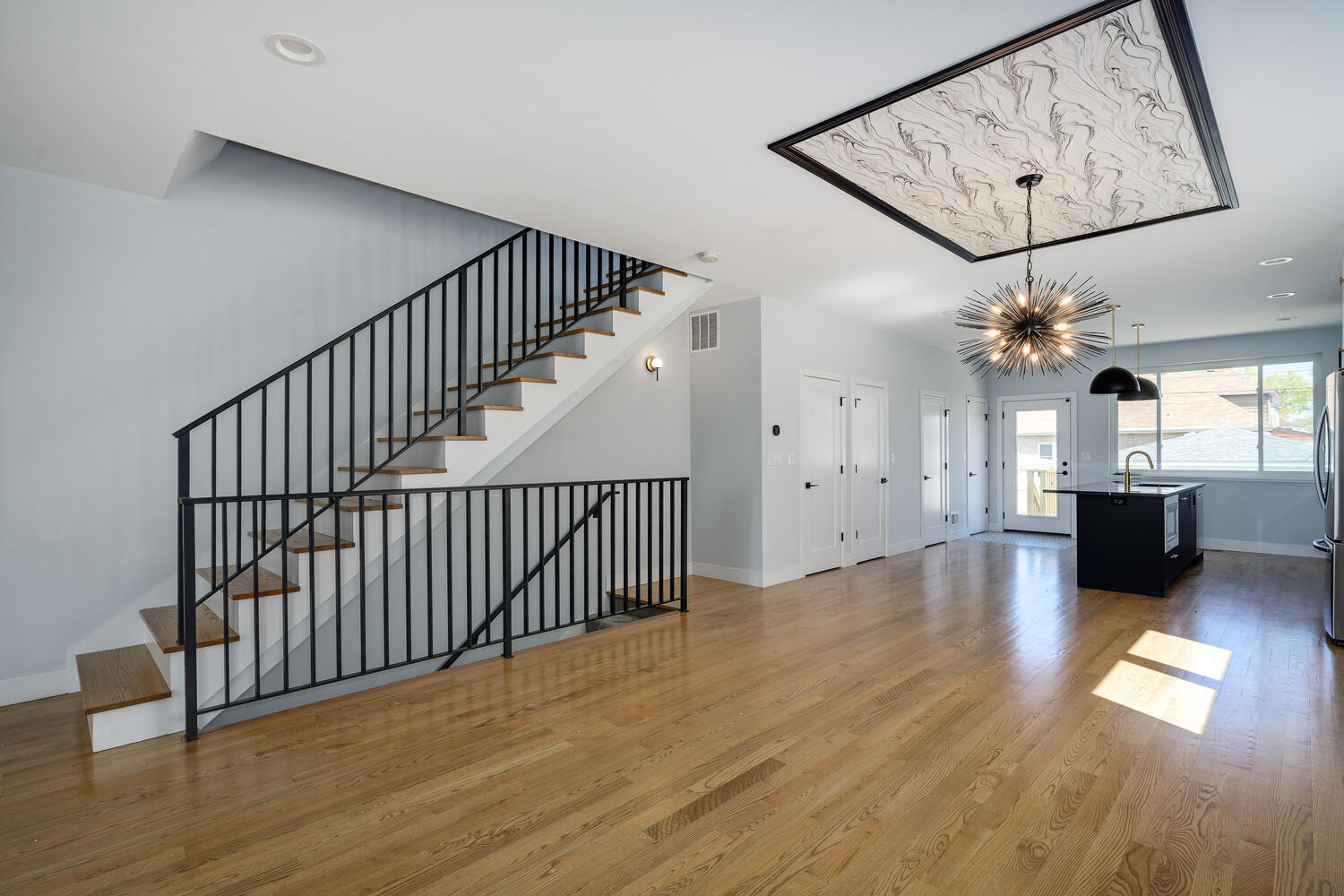 2521 W Lexington Street