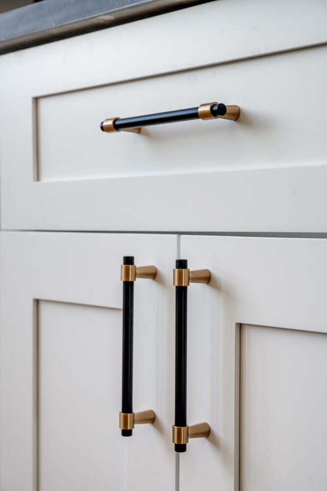 2521 W Lexington Street