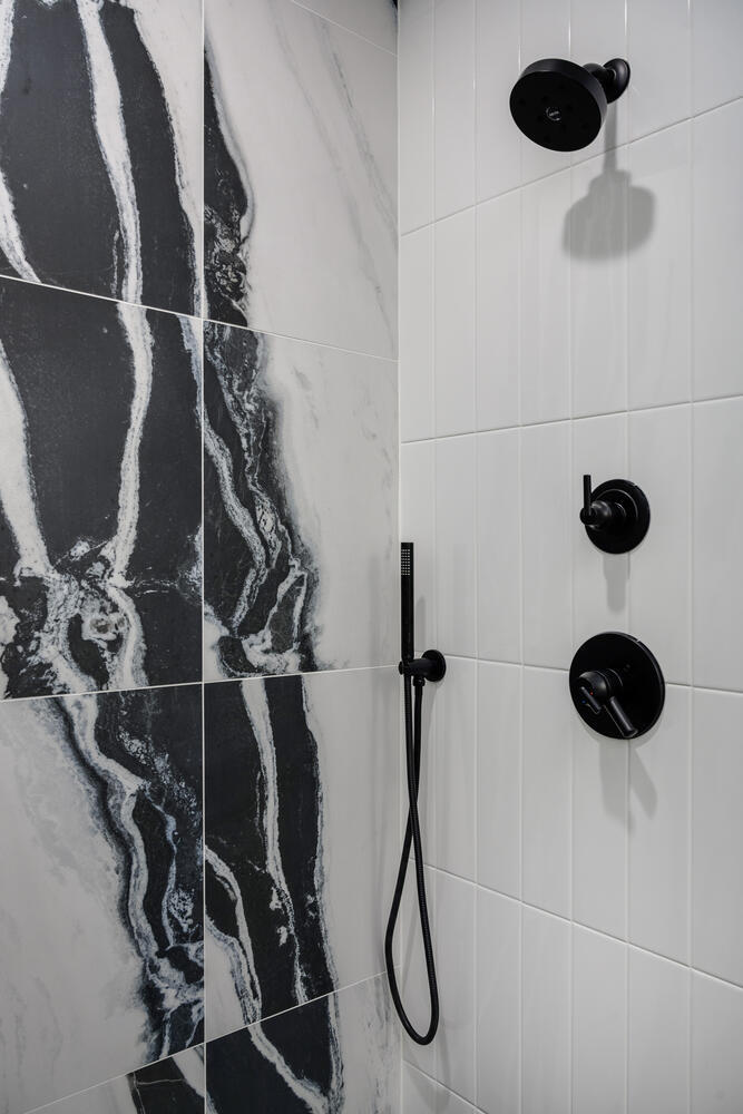 2521 W Lexington Street