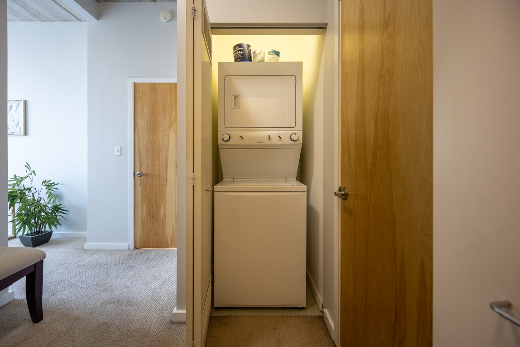 630 N Franklin Street Unit: 721
