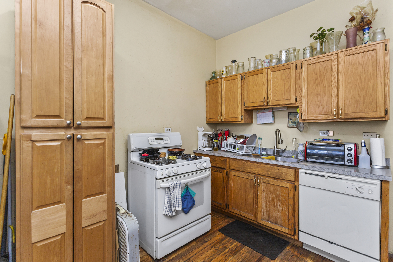 3508 W Diversey Avenue