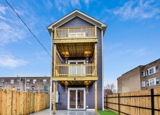 4745 S Indiana Avenue Unit: 1
