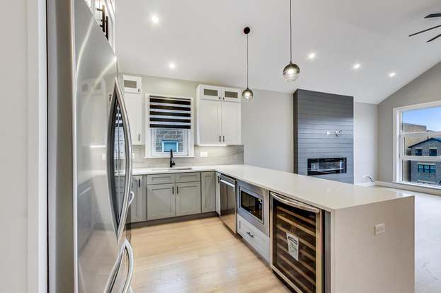 4745 S Indiana Avenue Unit: 1