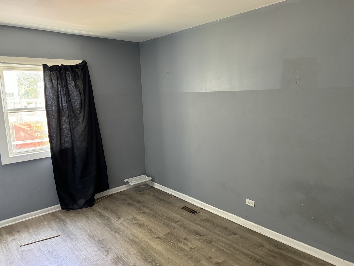 23 W 109th Place Unit: 2