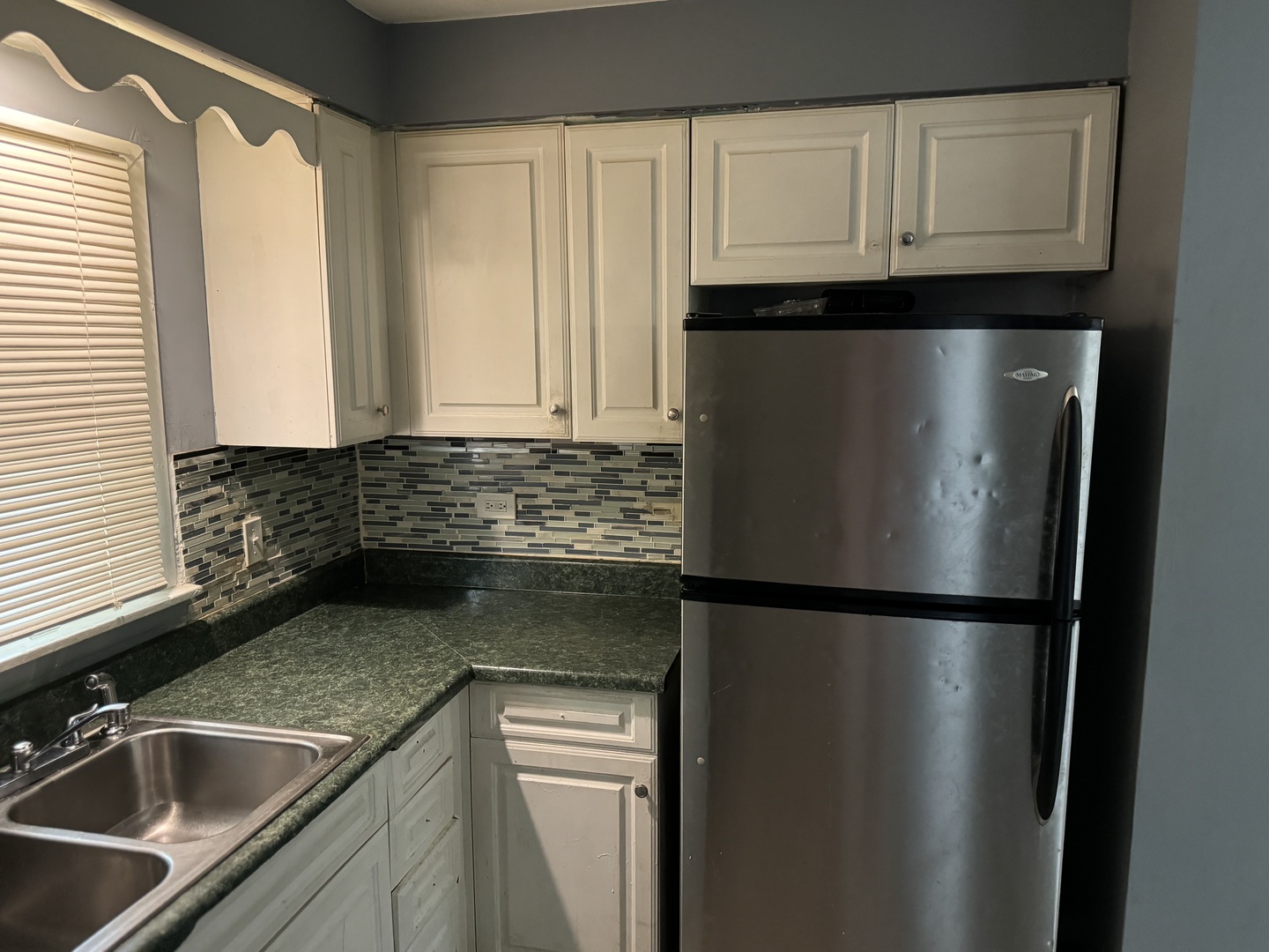 23 W 109th Place Unit: 2