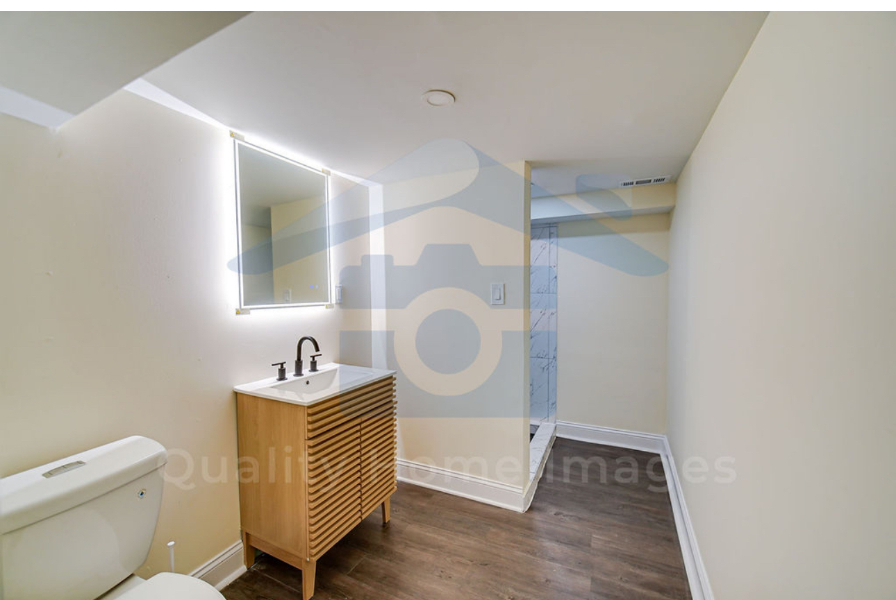 8040 S MERRILL Avenue