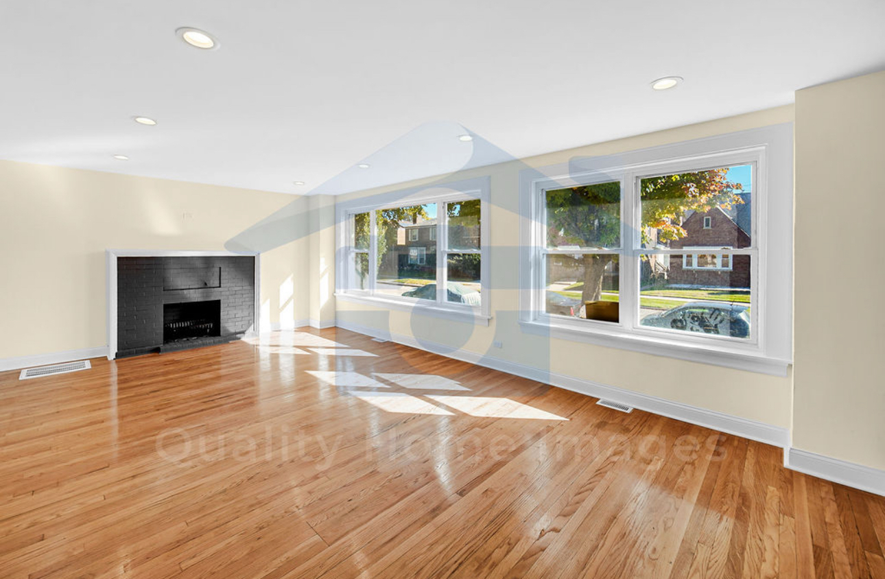 8040 S MERRILL Avenue