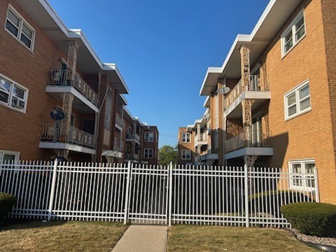 2348 W 111th Street Unit: 2