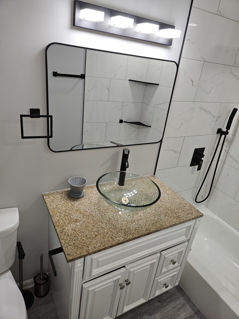 2348 W 111th Street Unit: 2