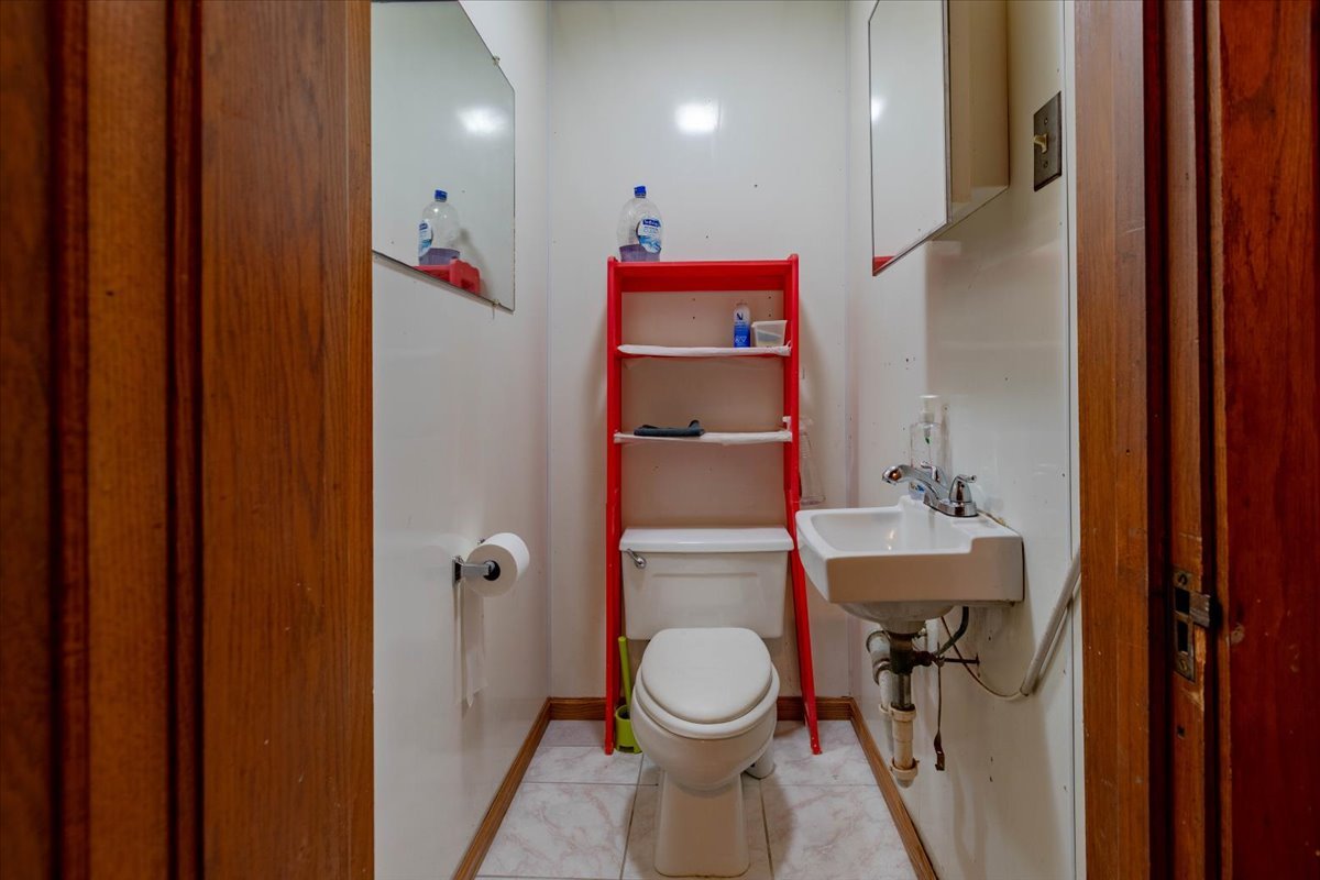 3033 N Milwaukee Avenue