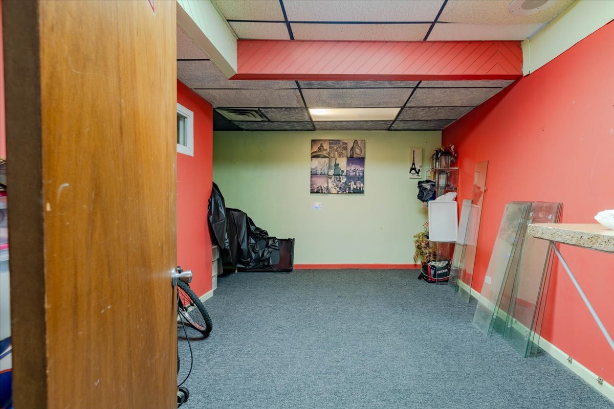 3033 N Milwaukee Avenue