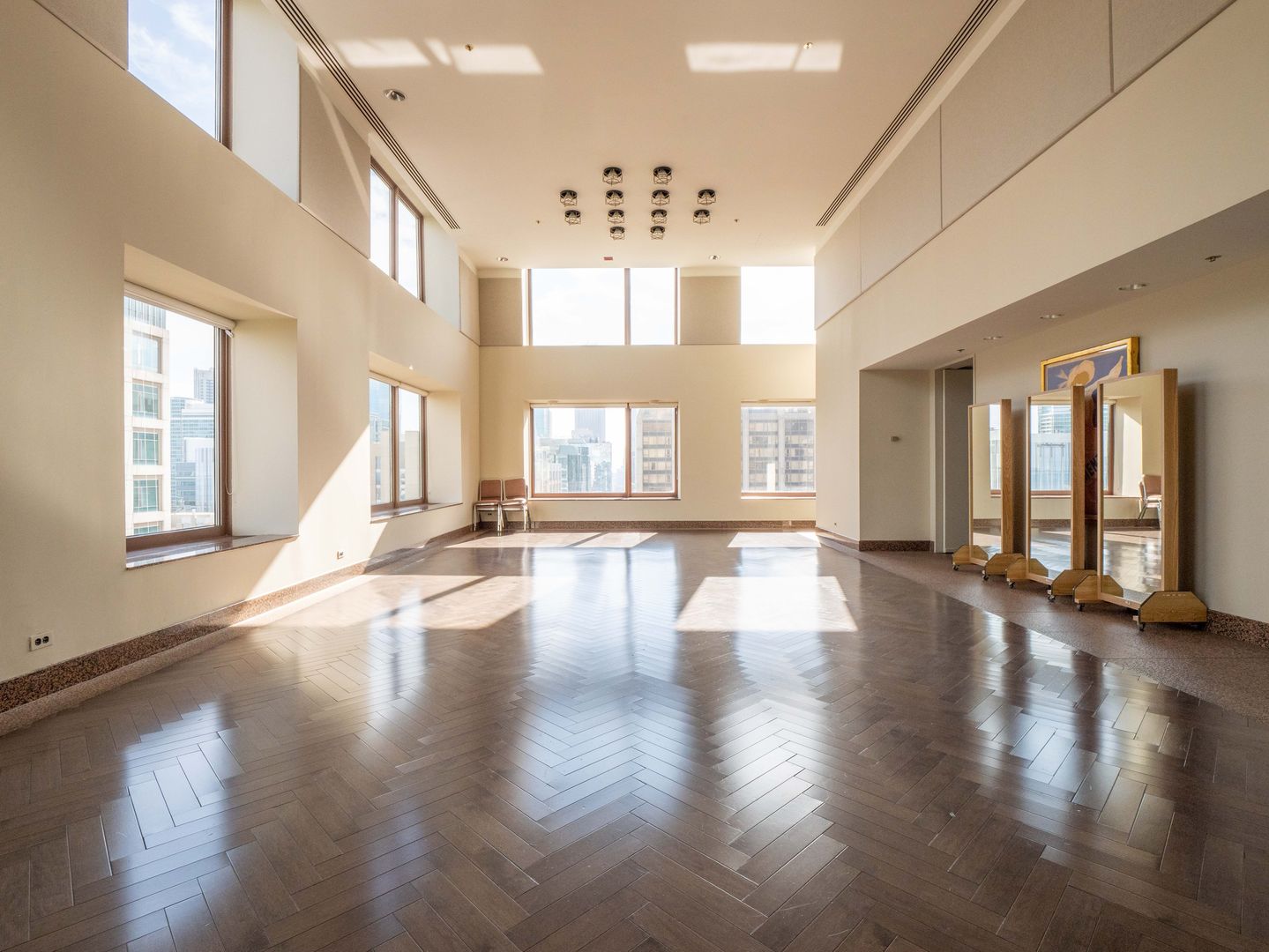 161 E Chicago Avenue Unit: 42H