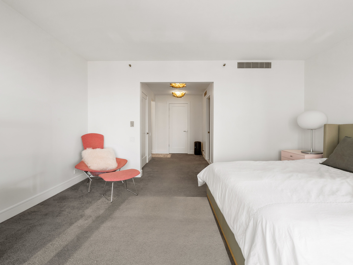 161 E Chicago Avenue Unit: 42H