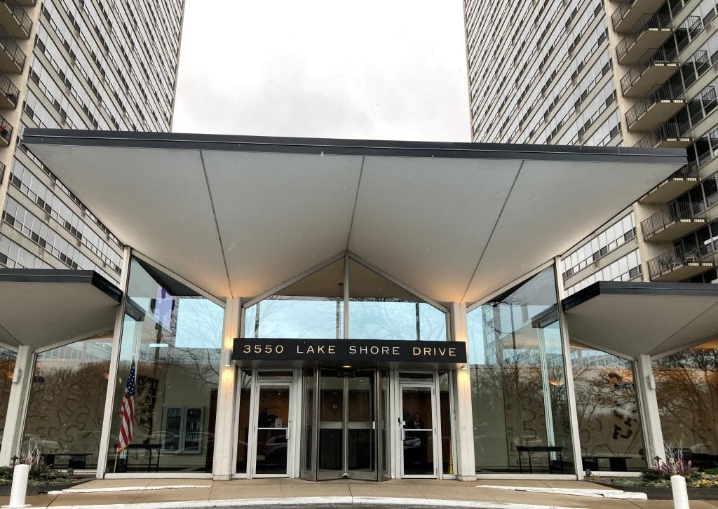 3550 N Lake Shore Drive Unit: 1128