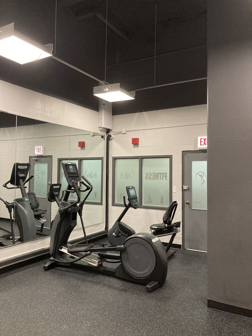 3550 N Lake Shore Drive Unit: 1128